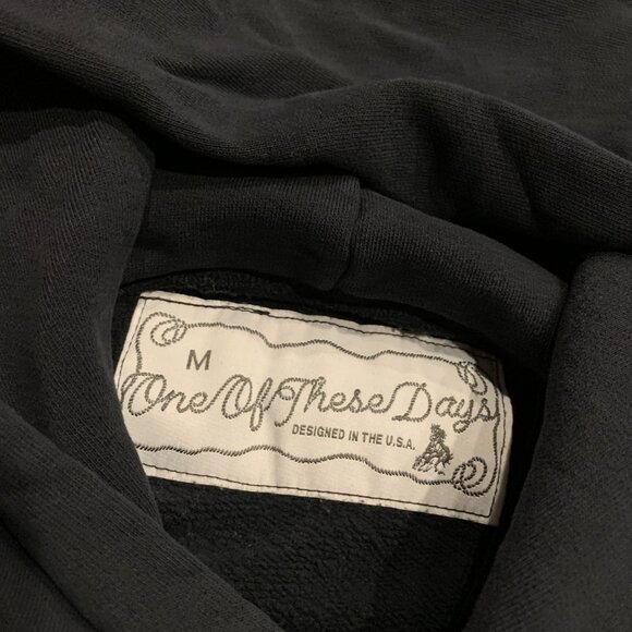 Zach Bryan 2024 The Quittin’ Time Tour Hoodie Size Medium M Black Oversized - Picture 3 of 7